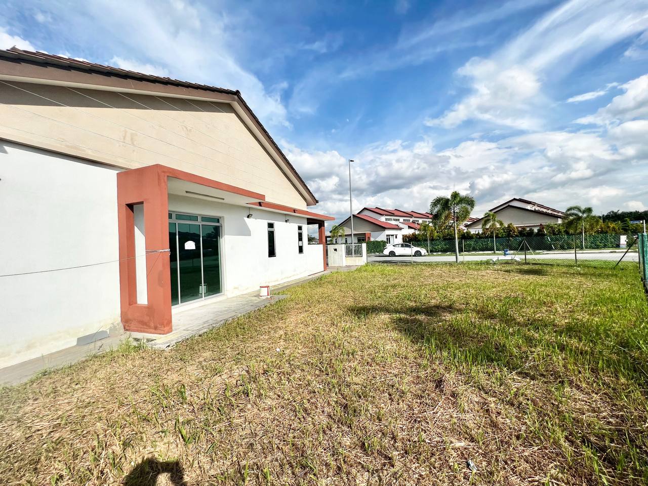 Single Storey Terrace Taman Seri Changgang - photo 9
