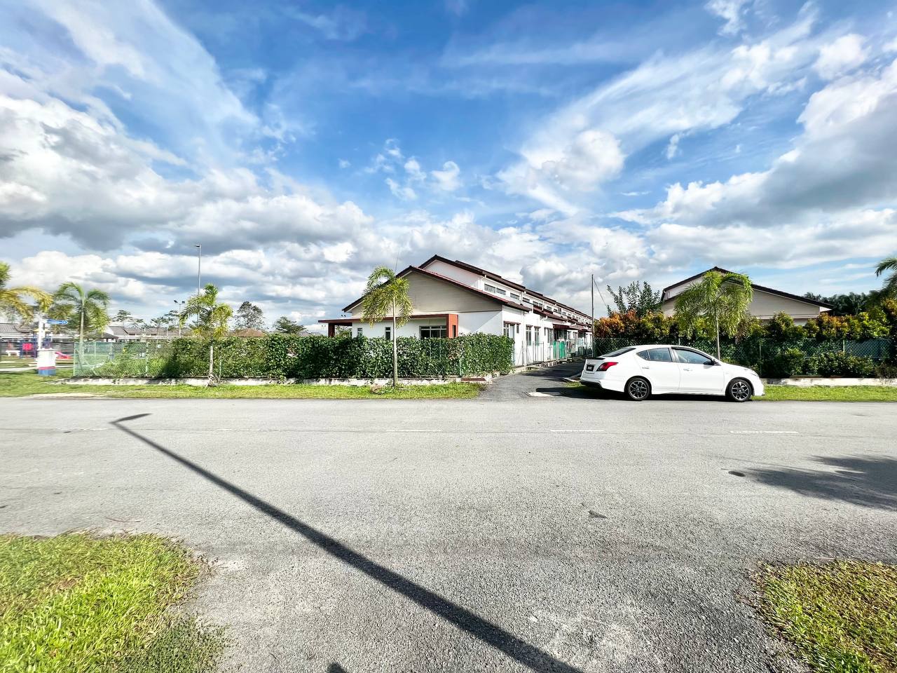 Single Storey Terrace Taman Seri Changgang - photo 11