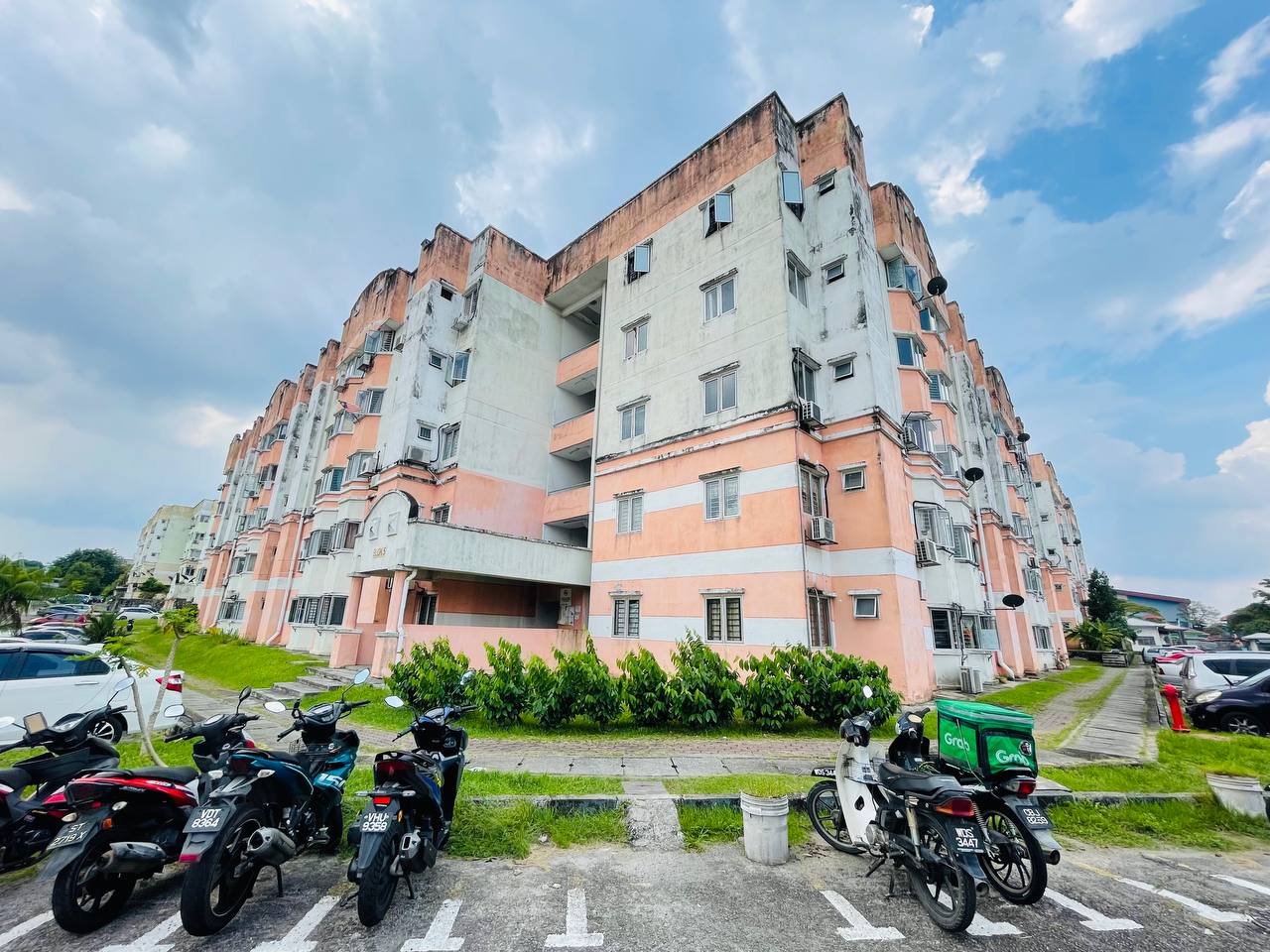 Pangsapuri Mutiara Subang Jalan Utarid - photo 3