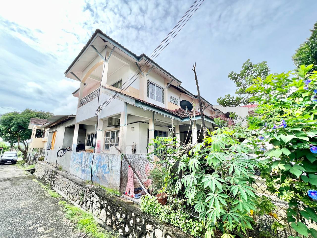 Double Storey Terrace Lorong Cakera Purnama - photo 2