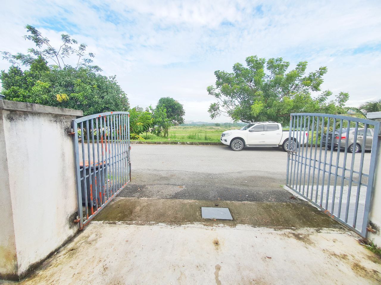 Single Storey Semi D Taman Jenderam Murni - photo 2