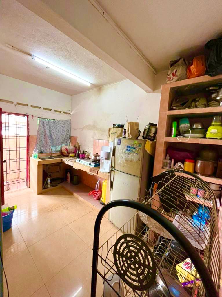 Double Storey Terrace Taman Selat Selatan - photo 3
