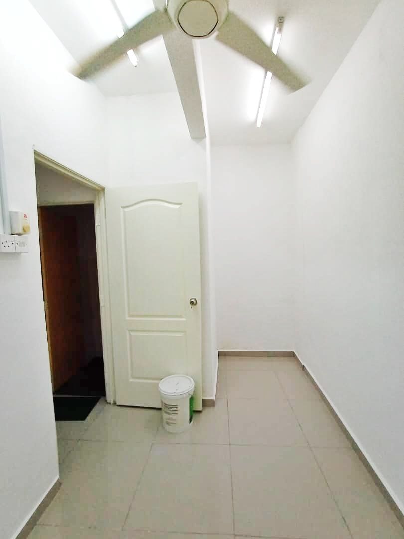 End Lot Single Storey Terrace Taman Melur - photo 6
