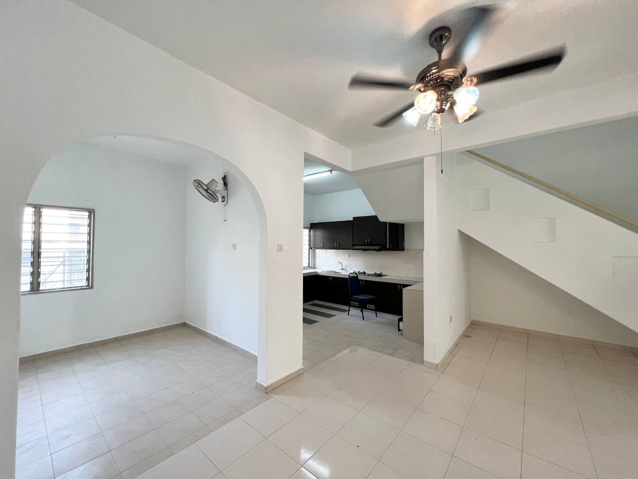 Double Storey Terrace Taman Saujana Utama - photo 3