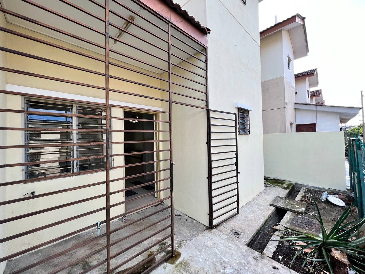 Double Storey Terrace Taman Saujana Utama - photo 13