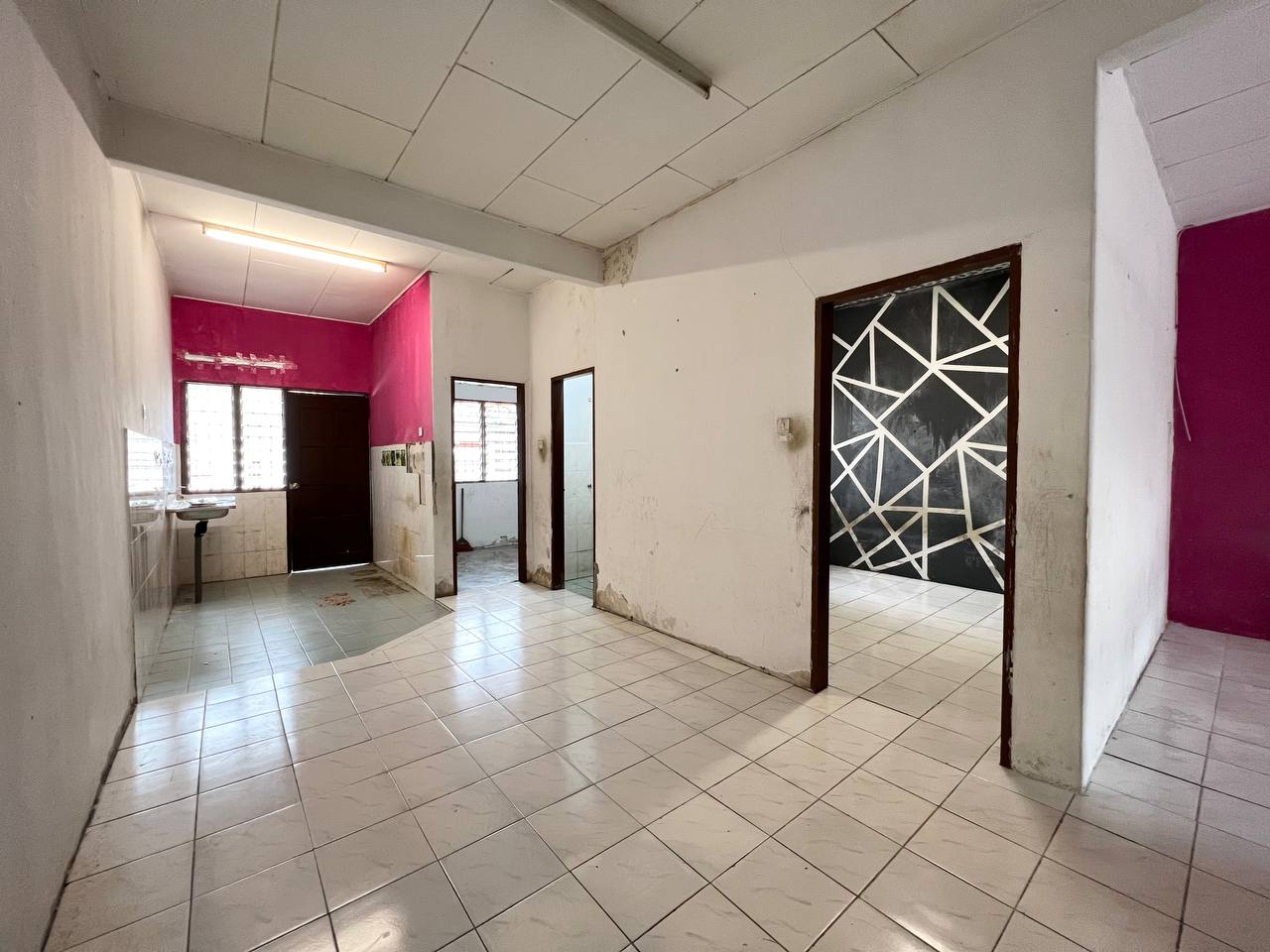 Single Storey Terrace Taman Gadong Jaya - photo 4