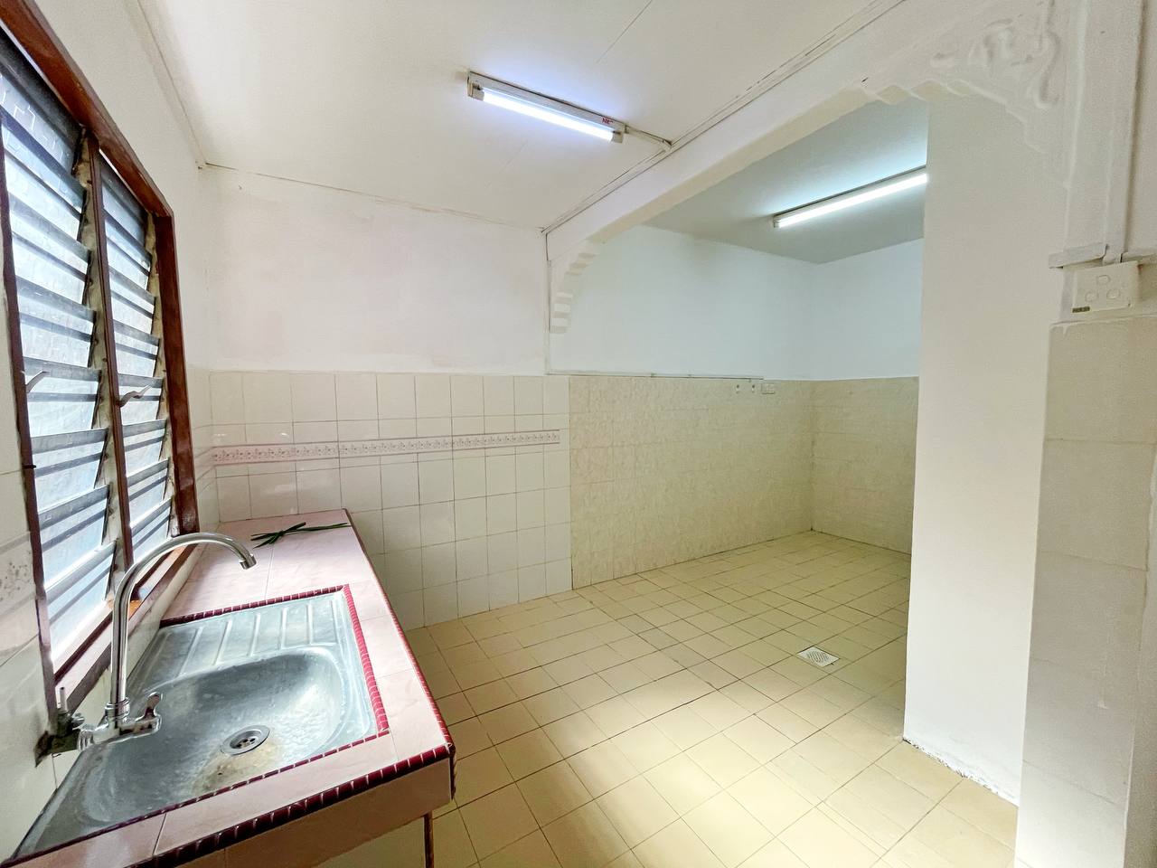 Double Storey Terrace Taman Desa Pinggiran Bayu - photo 11