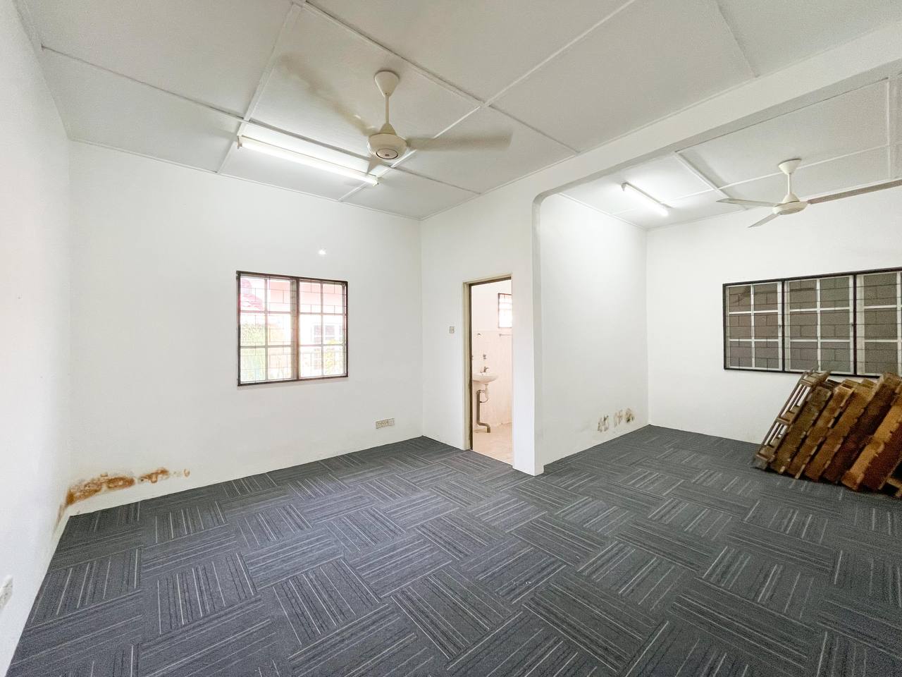 Bungalow Kampung Melayu Subang - photo 8
