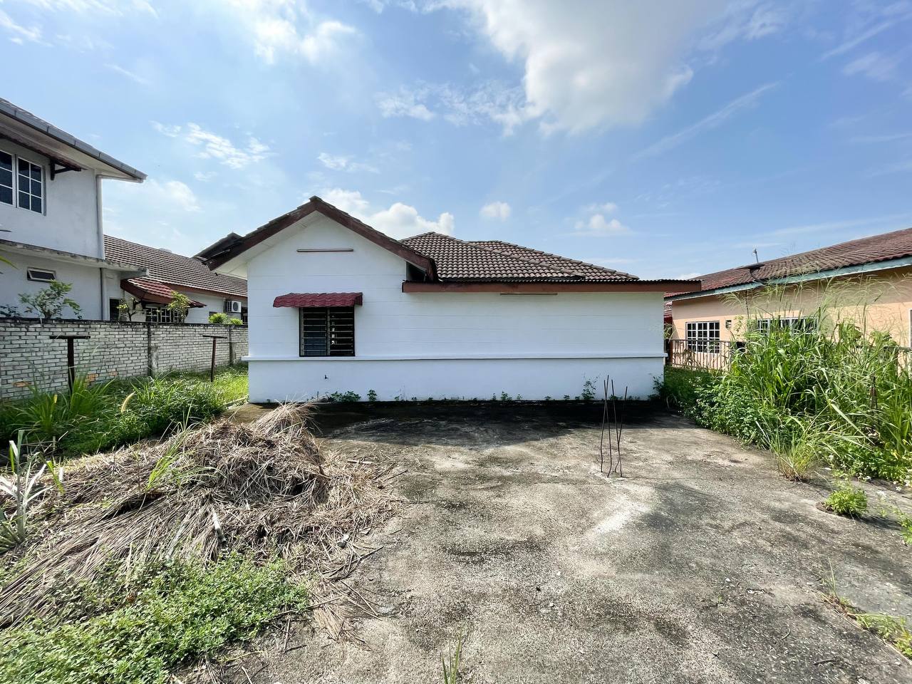Bungalow Kampung Melayu Subang - photo 12