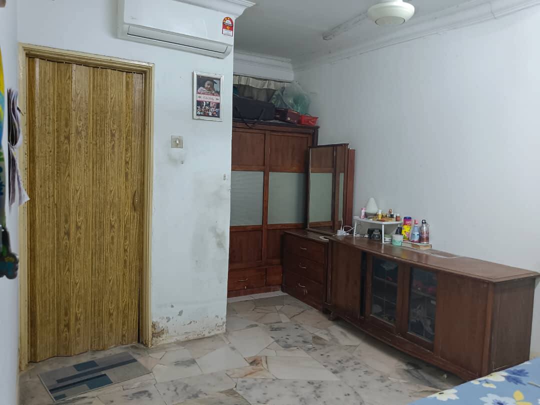 Renovated Single Storey Terrace Taman Sri Indah - photo 3