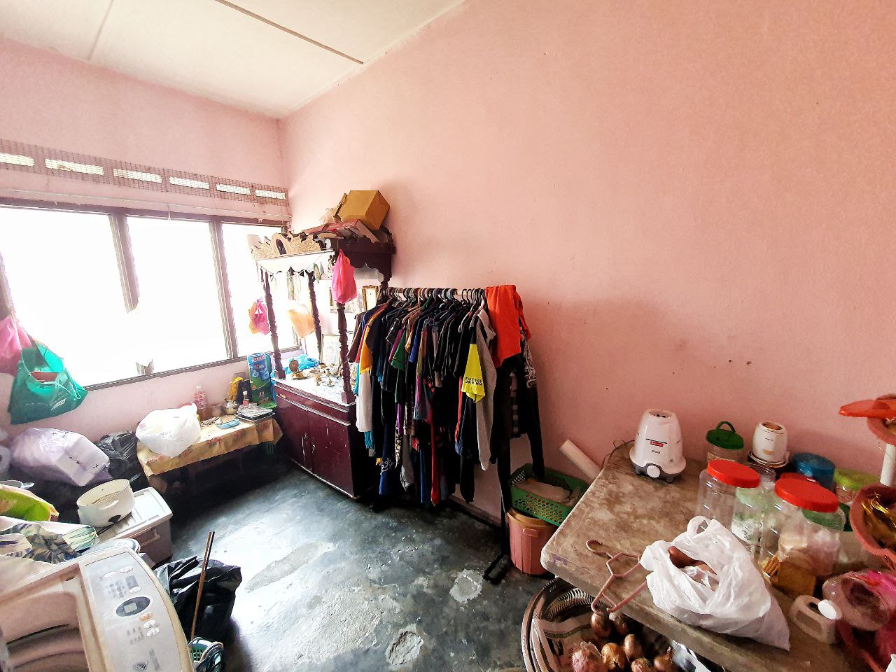 Single Storey Terrace Bandar Rinching Seksyen 1 - photo 6