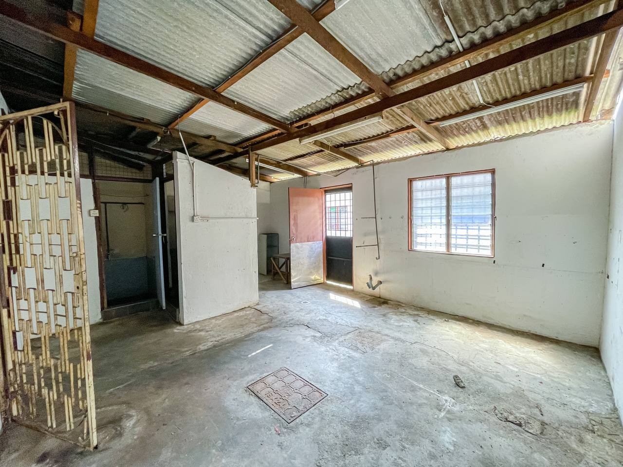 Single Storey Terrace Taman Amaniah Batu Caves - photo 6