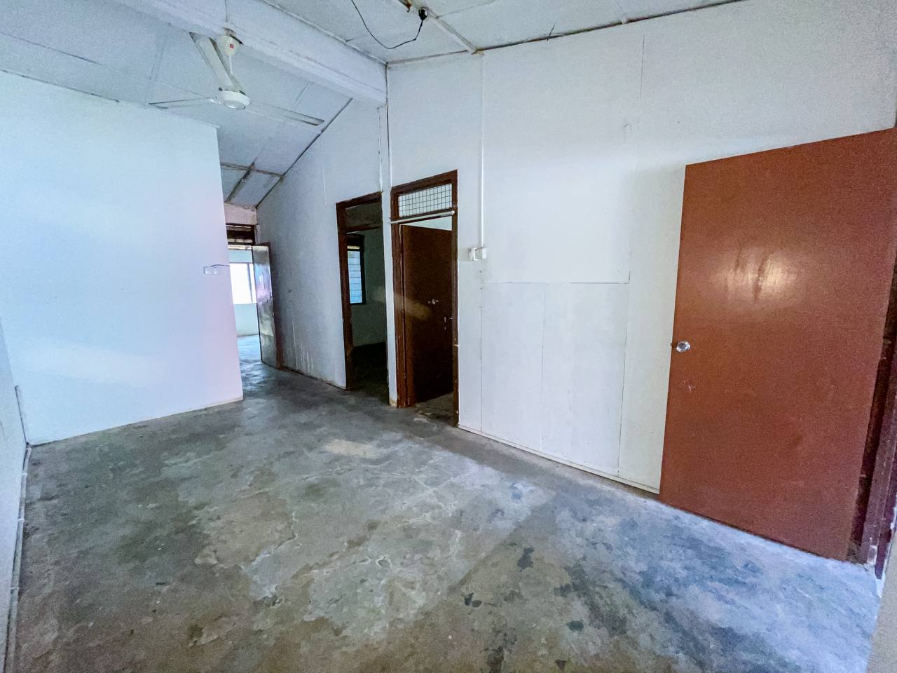 Single Storey Terrace Taman Amaniah Batu Caves - photo 9
