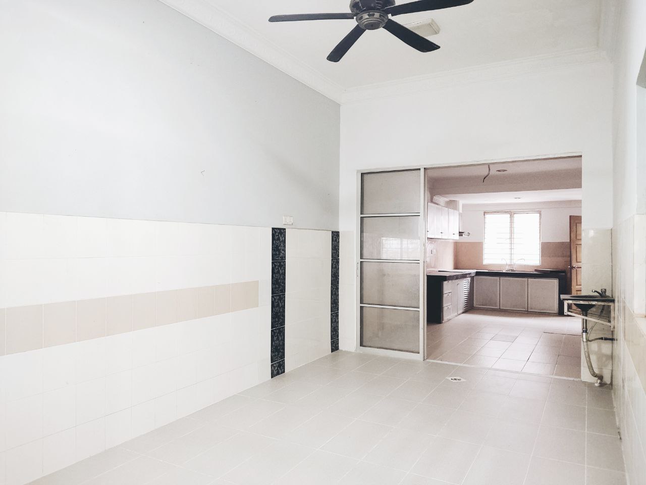 Double Storey Terrace Taman Emas Dengkil - photo 4