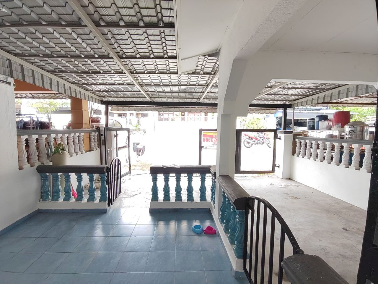 Single Storey Terrace Taman Bangi Indah - photo 2