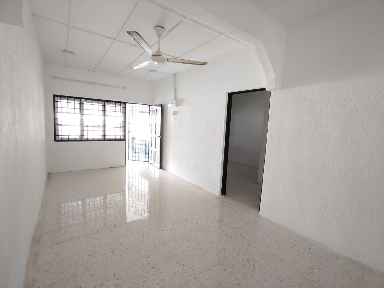 Single Storey Terrace Taman Bangi Indah - photo 3