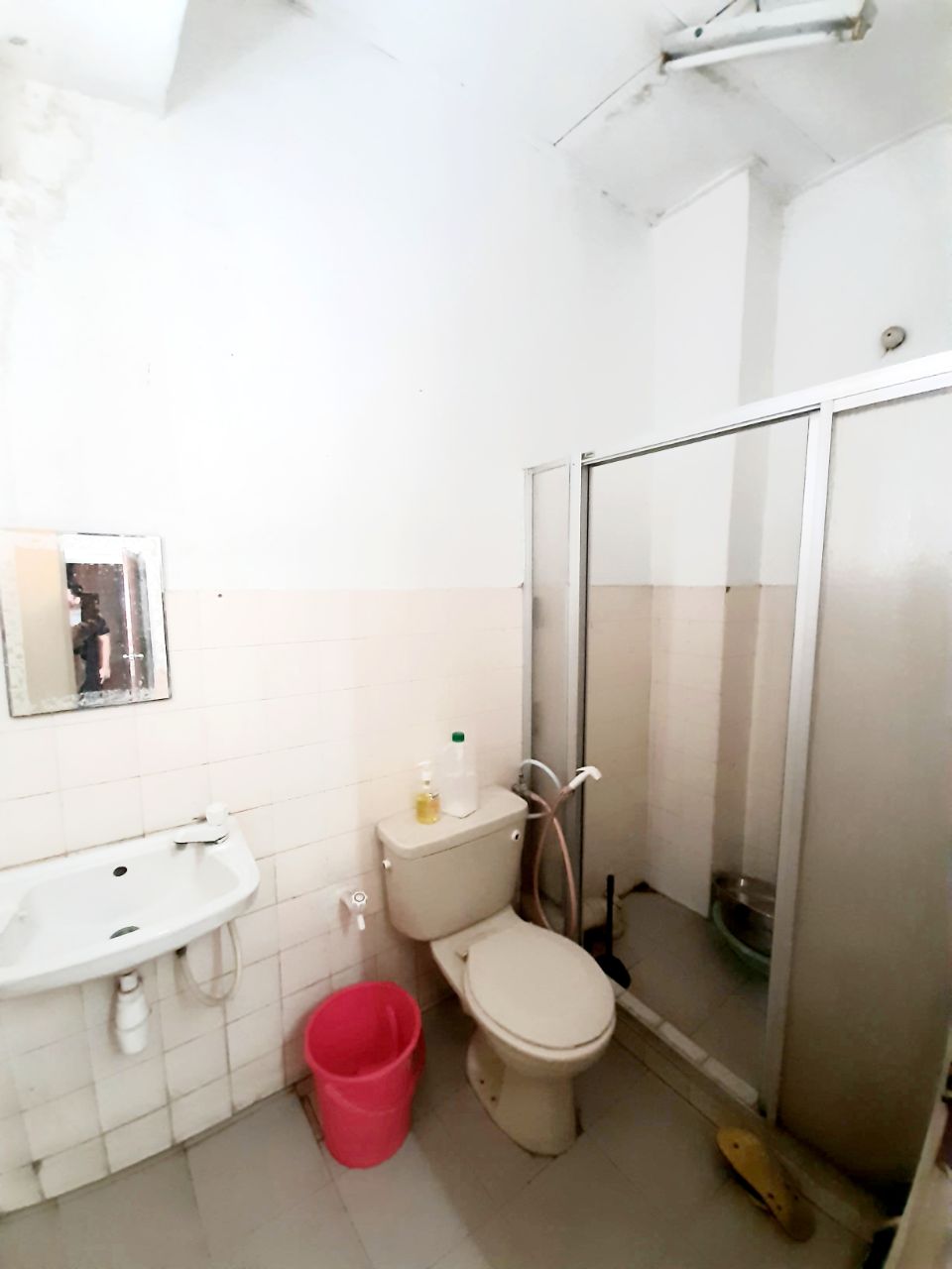 Fawina Court Condominium Ampang - photo 8