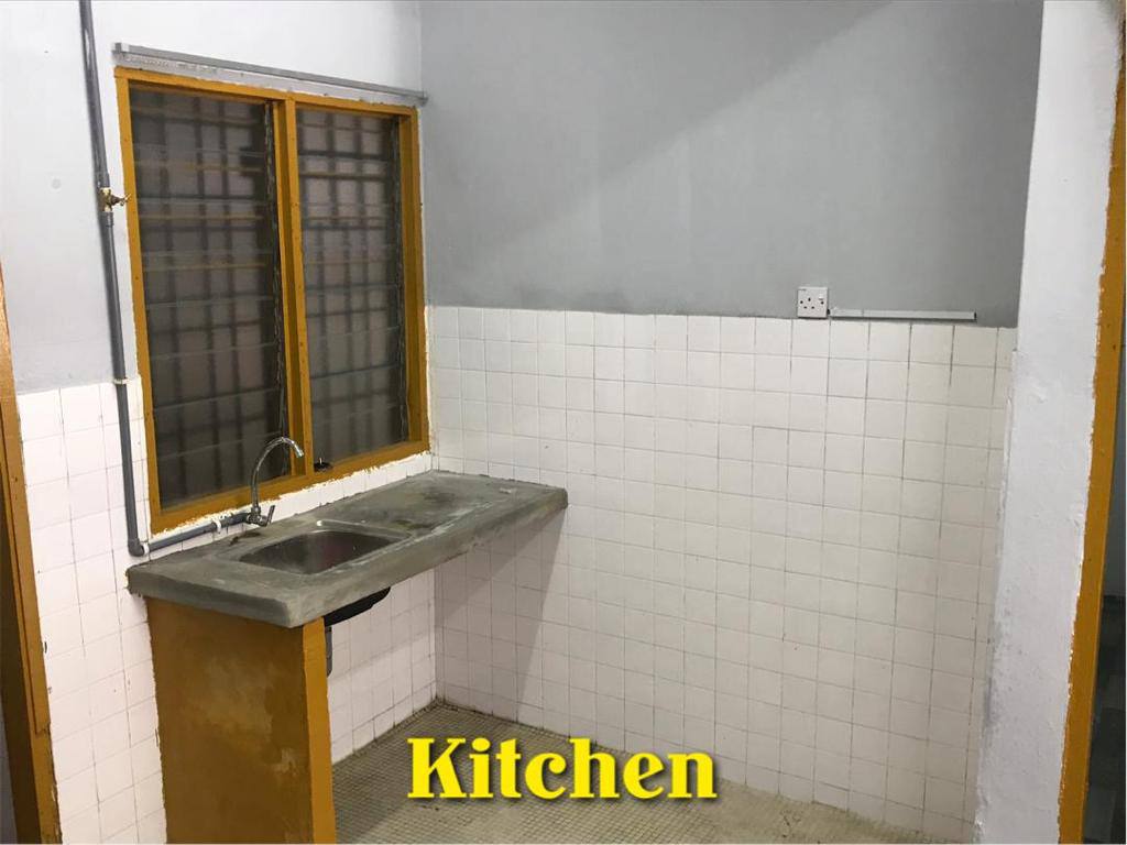 Ground Floor Flat PKNS Seksyen 19 Shah Alam - photo 4