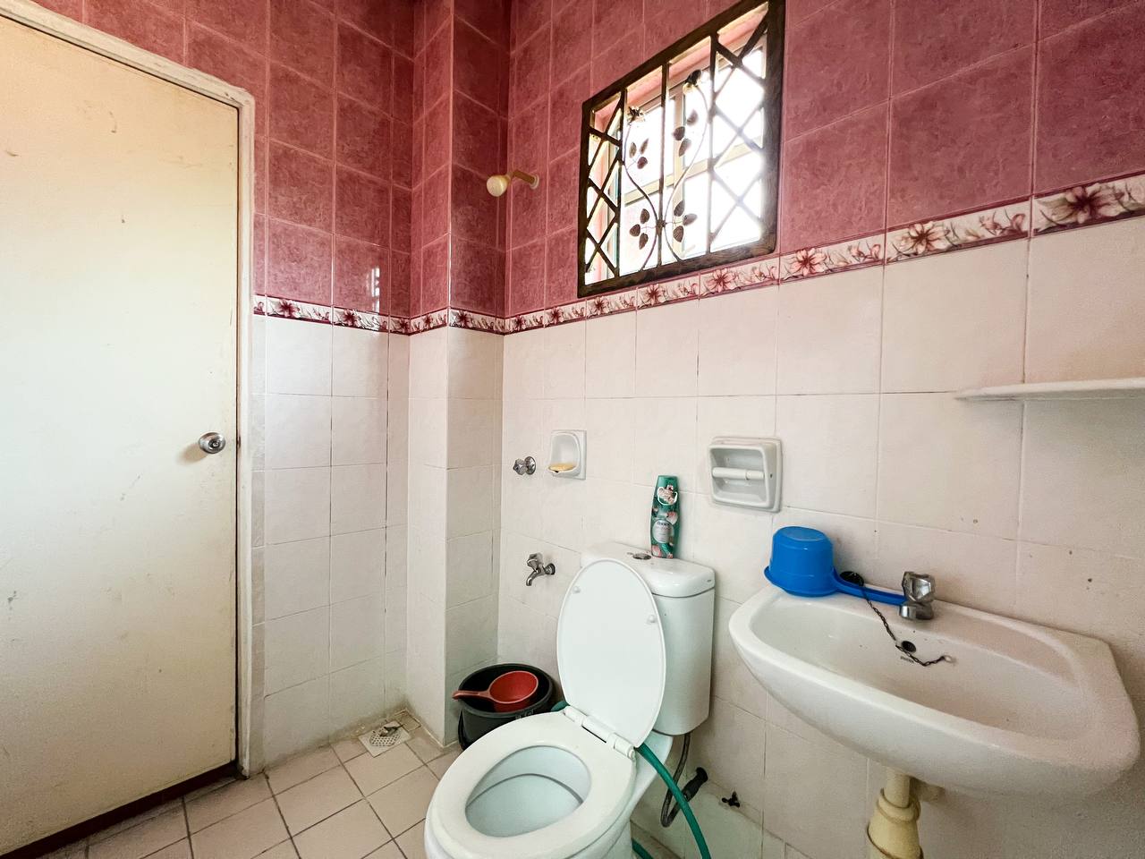 Corner Unit Semi D Bandar Bukit Mahkota - photo 10