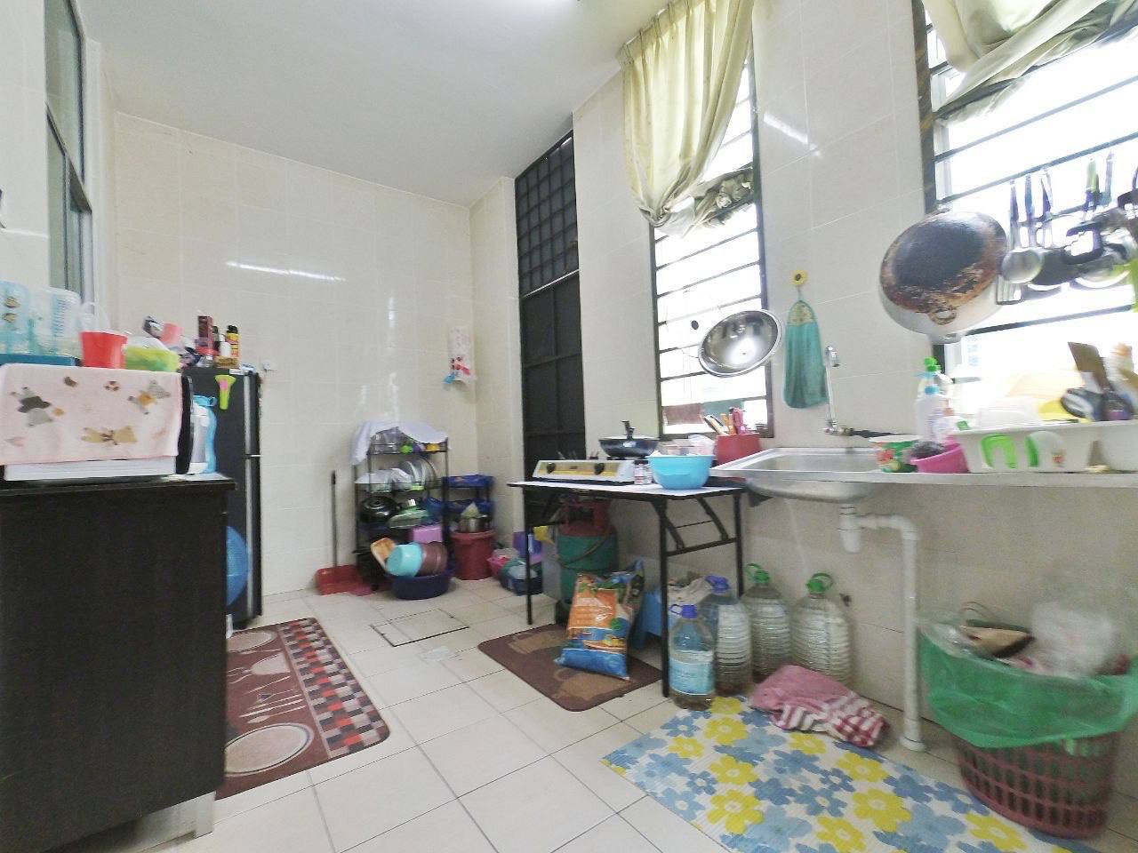Double Storey Terrace Bangi Avenue 2 - photo 4