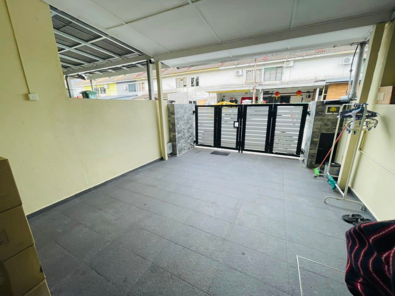 Double Storey Terrace Segambut Kuala Lumpur - photo 4