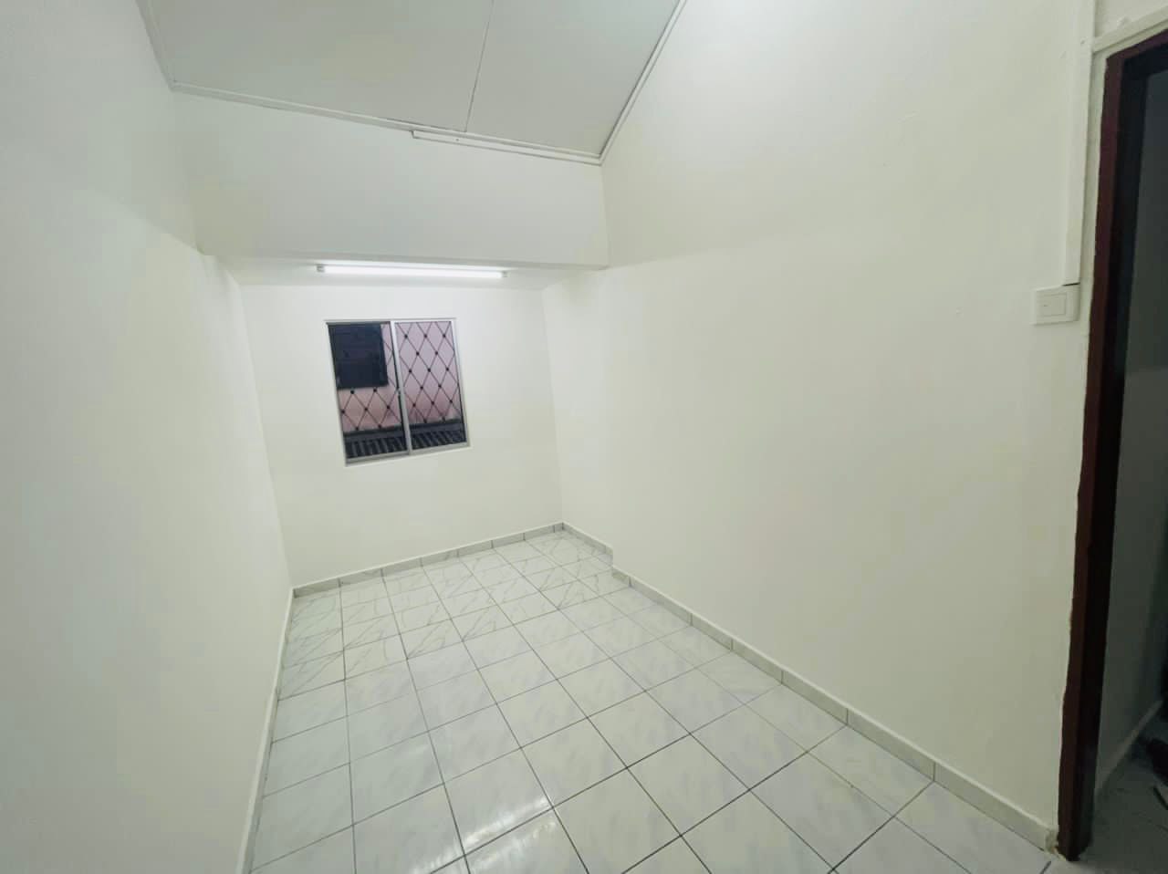 Double Storey Terrace Segambut Kuala Lumpur - photo 11