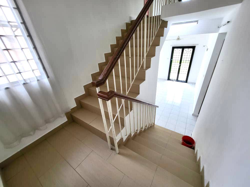 Double Storey Semi D Bandar Tasik Kesuma - photo 6