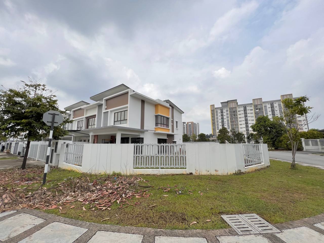Corner Lot Double Storey Terrace Setia Permai - photo 9