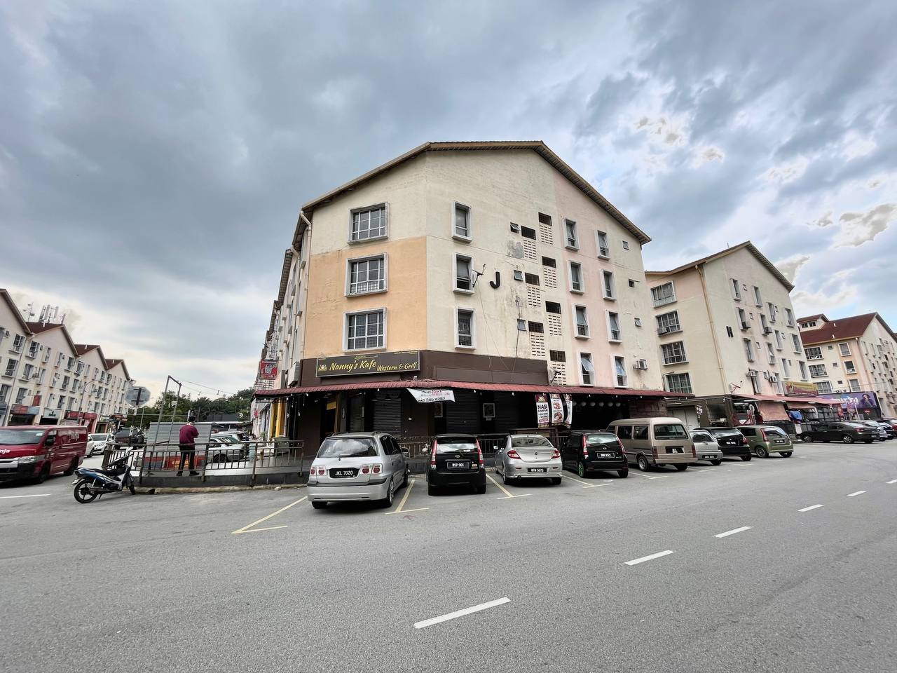 Shop Apartment Pusat Komersial Seksyen 7 Shah Alam - photo 2