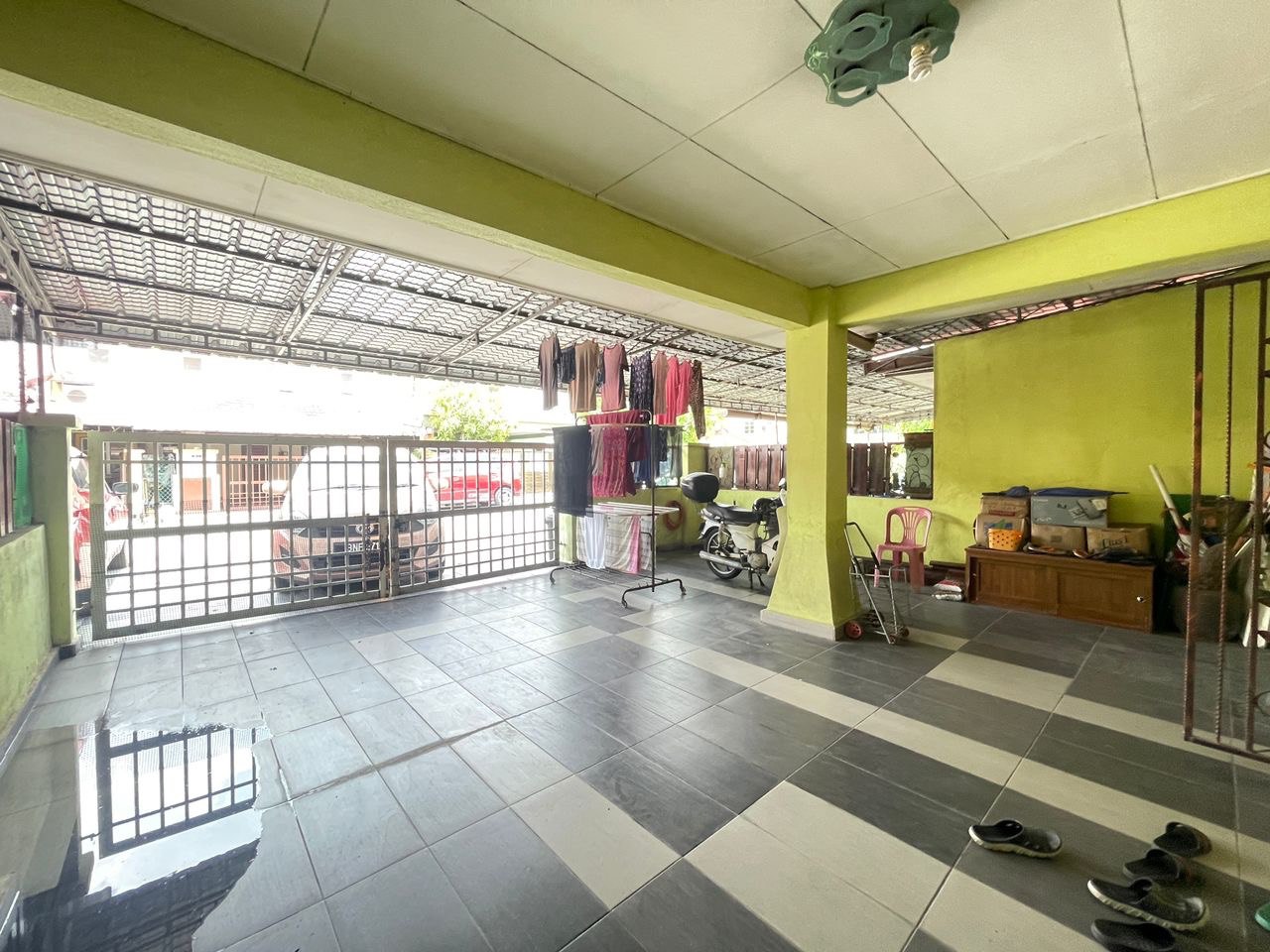 Renovated Double Storey Terrace Taman Selat Damai - photo 2