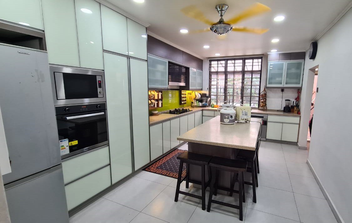 Double Storey Bungalow Taman Hulu Langat Jaya - photo 6