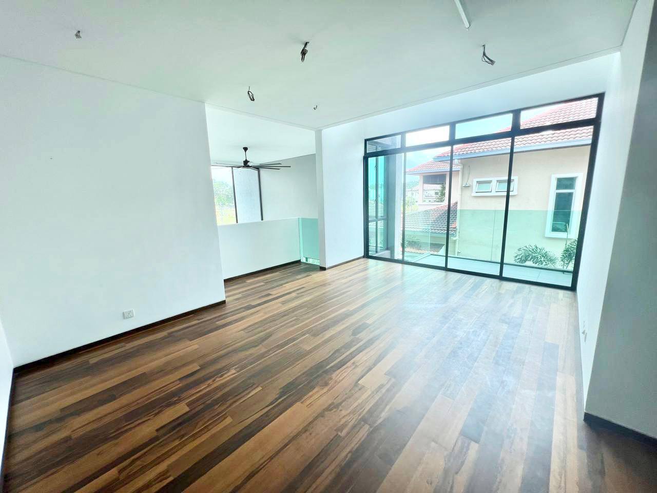 Double Storey Bungalow Taman Universiti Bangi - photo 4