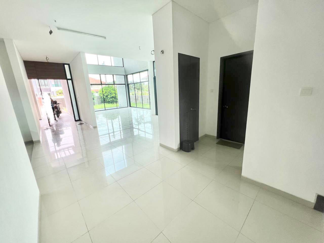 Double Storey Bungalow Taman Universiti Bangi - photo 5