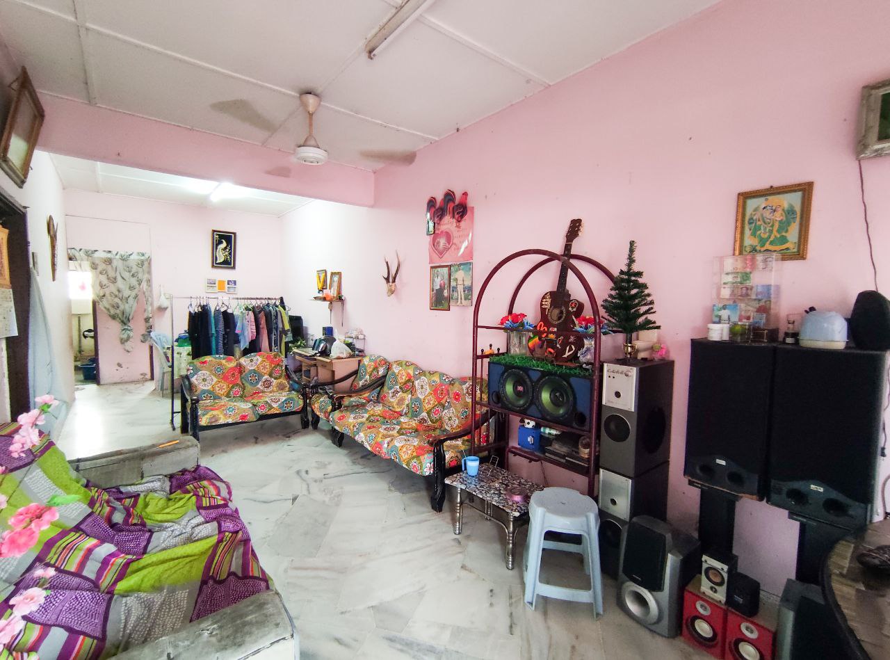 Single Storey Terrace Bandar Rinching - photo 3