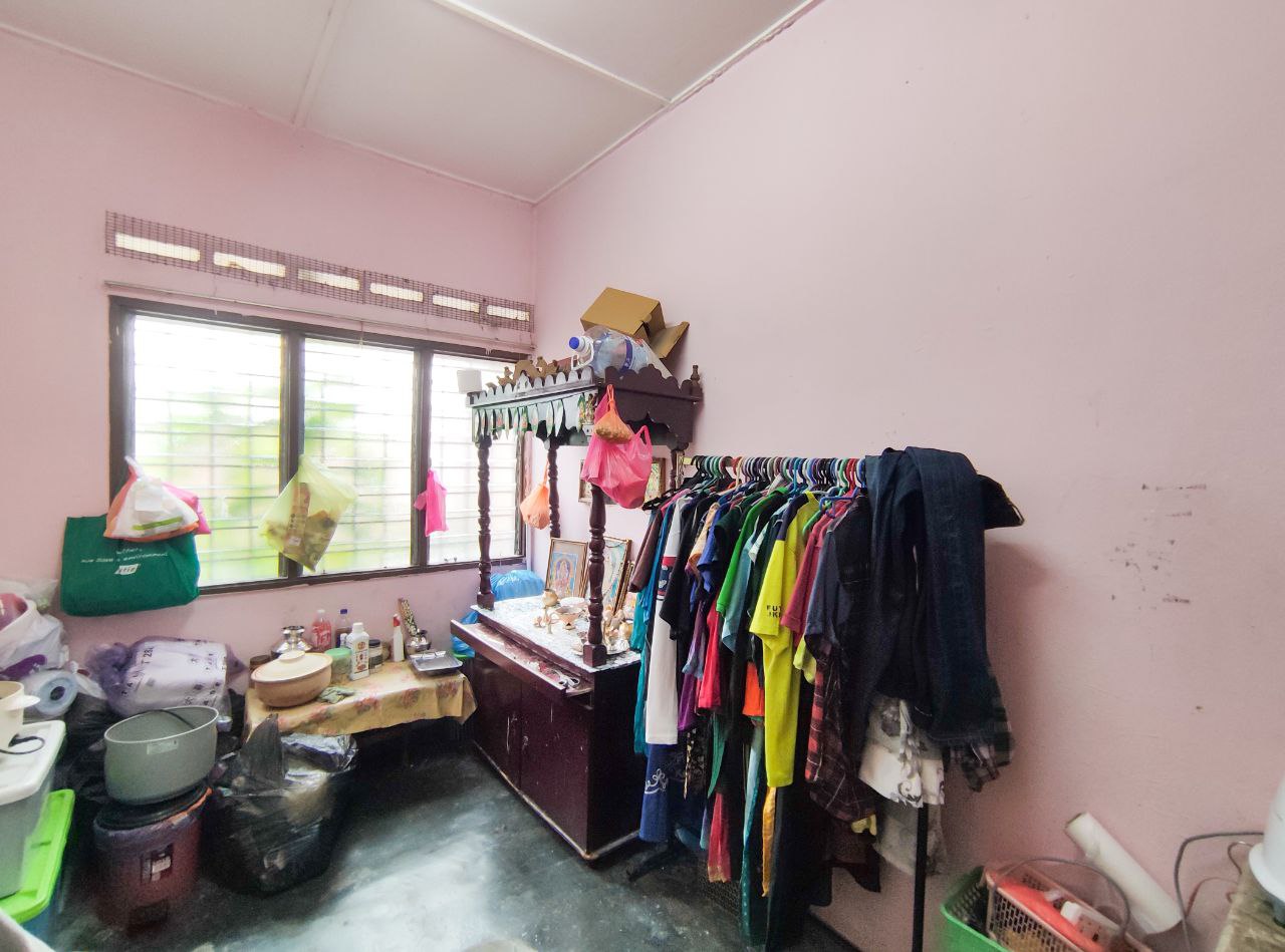 Single Storey Terrace Bandar Rinching - photo 4