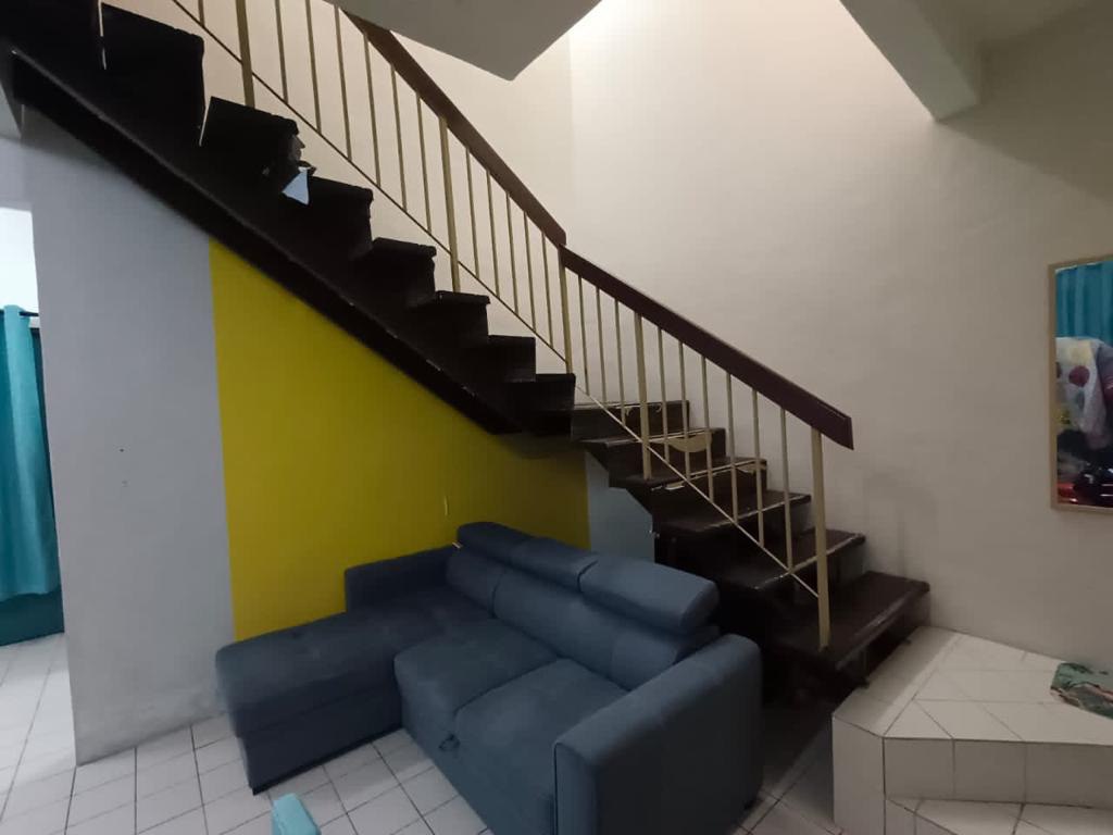 End Lot 2 Storey Terrace Taman Kesumba - photo 2
