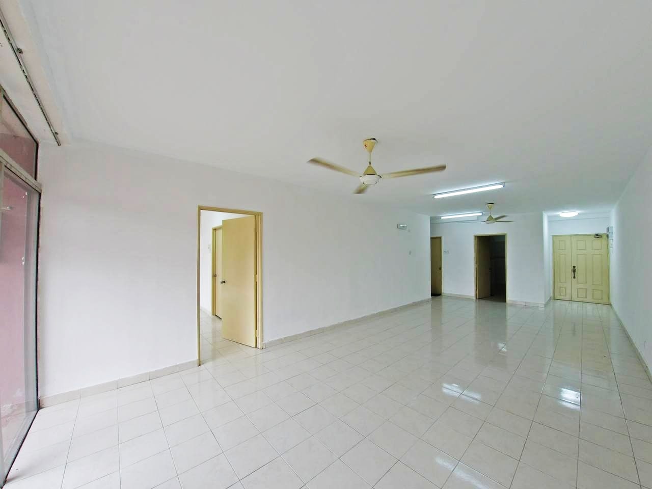 Venice Hill Condominium Palazzo Azurra - photo 3