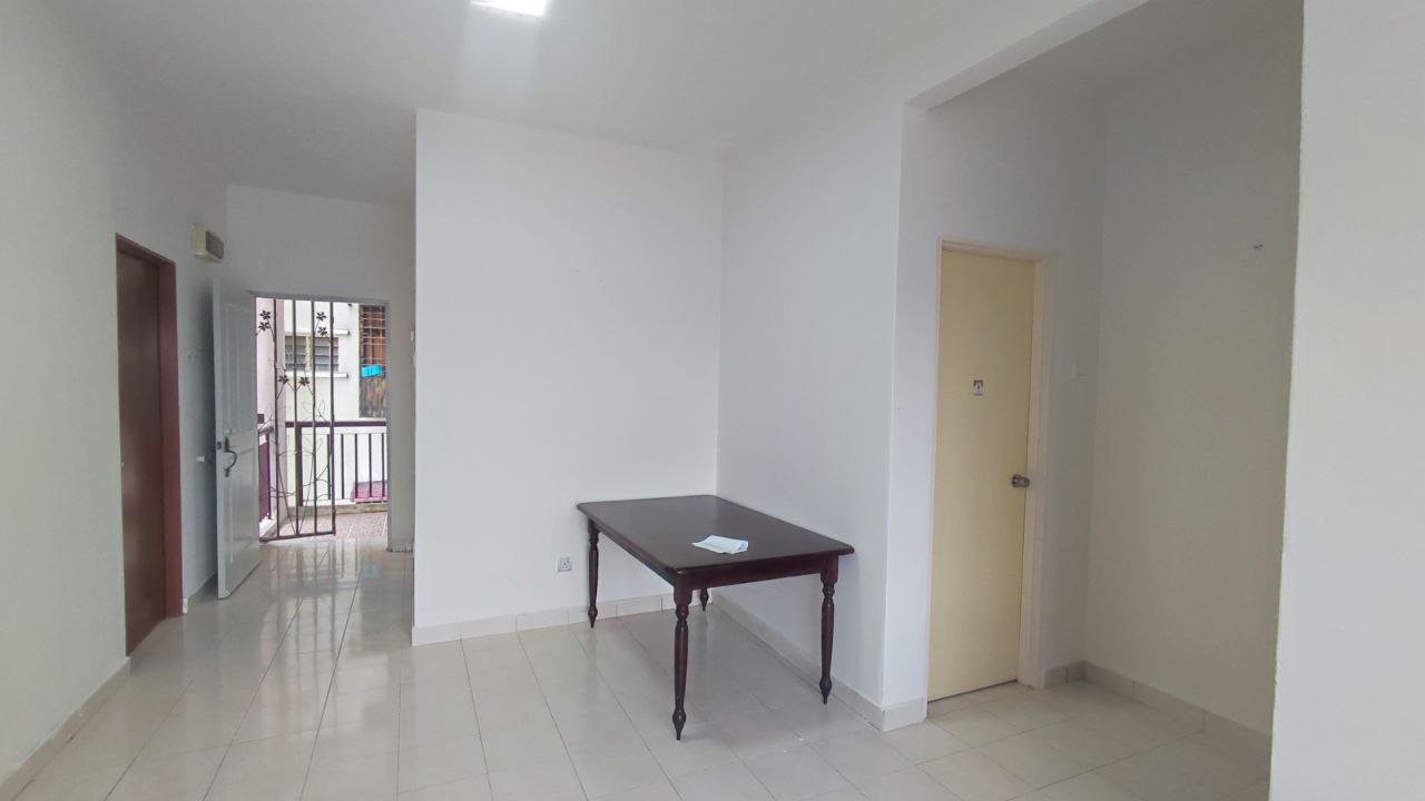 Bangi Idaman Apartment Seksyen 5 - photo 9