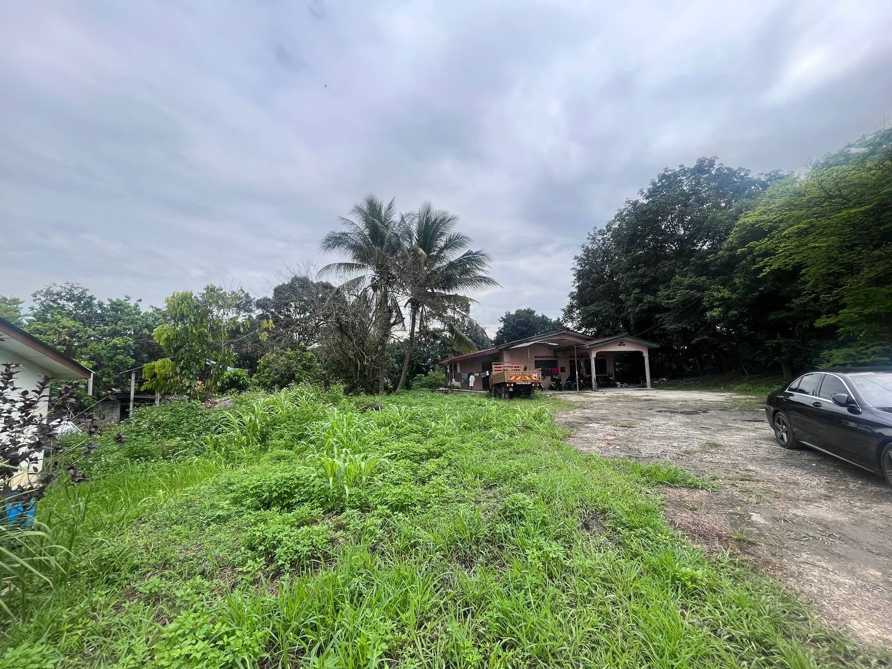 Banglo Lot Kampung Selamat Sungai Buloh - photo 2