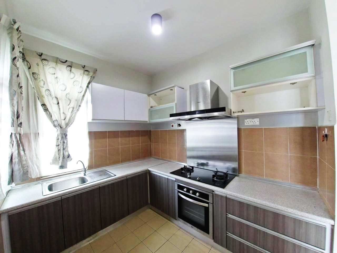 Kelana Sentral Apartment Jalan Bahagia - photo 4