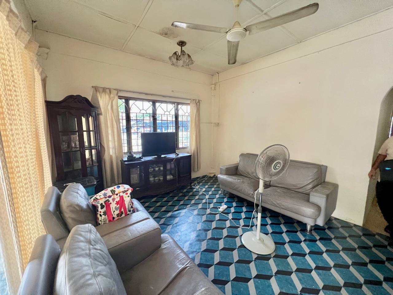 Corner Lot Double Storey Terrace Taman Nirwana - photo 2