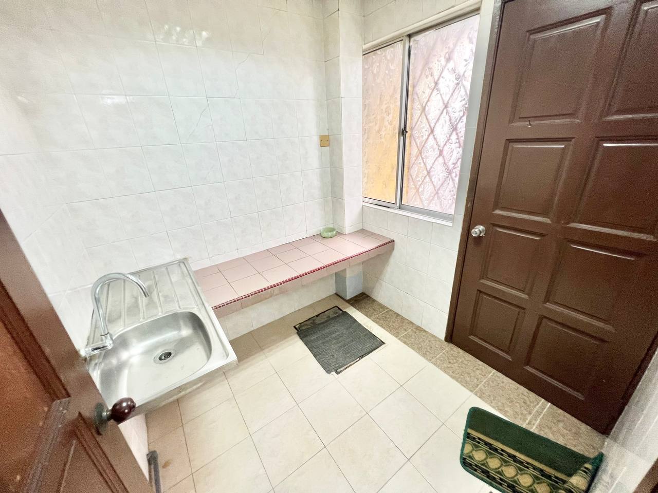 End Lot 2 Storey Terrace Taman TTDI Jaya - photo 10