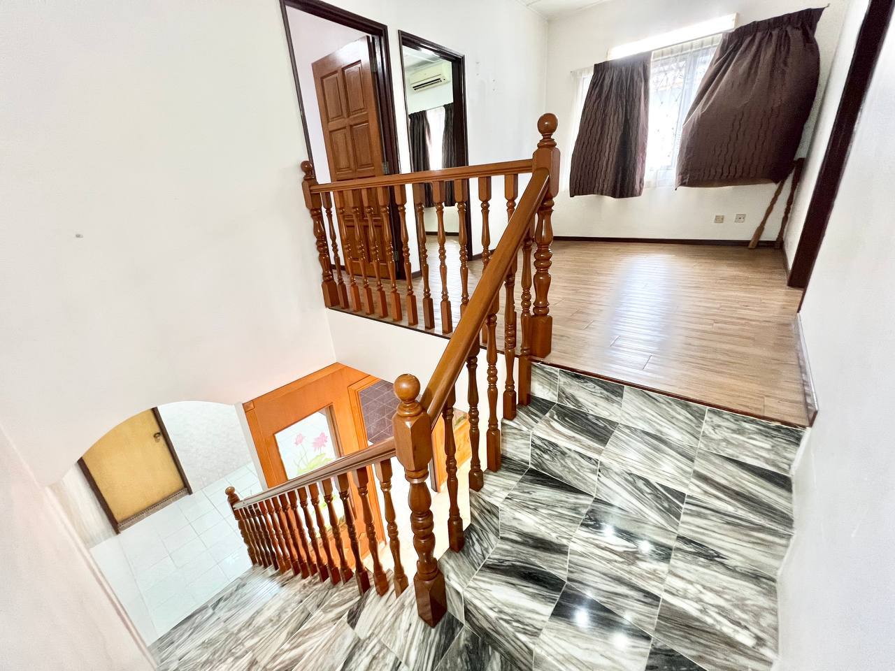 End Lot 2 Storey Terrace Taman TTDI Jaya - photo 11