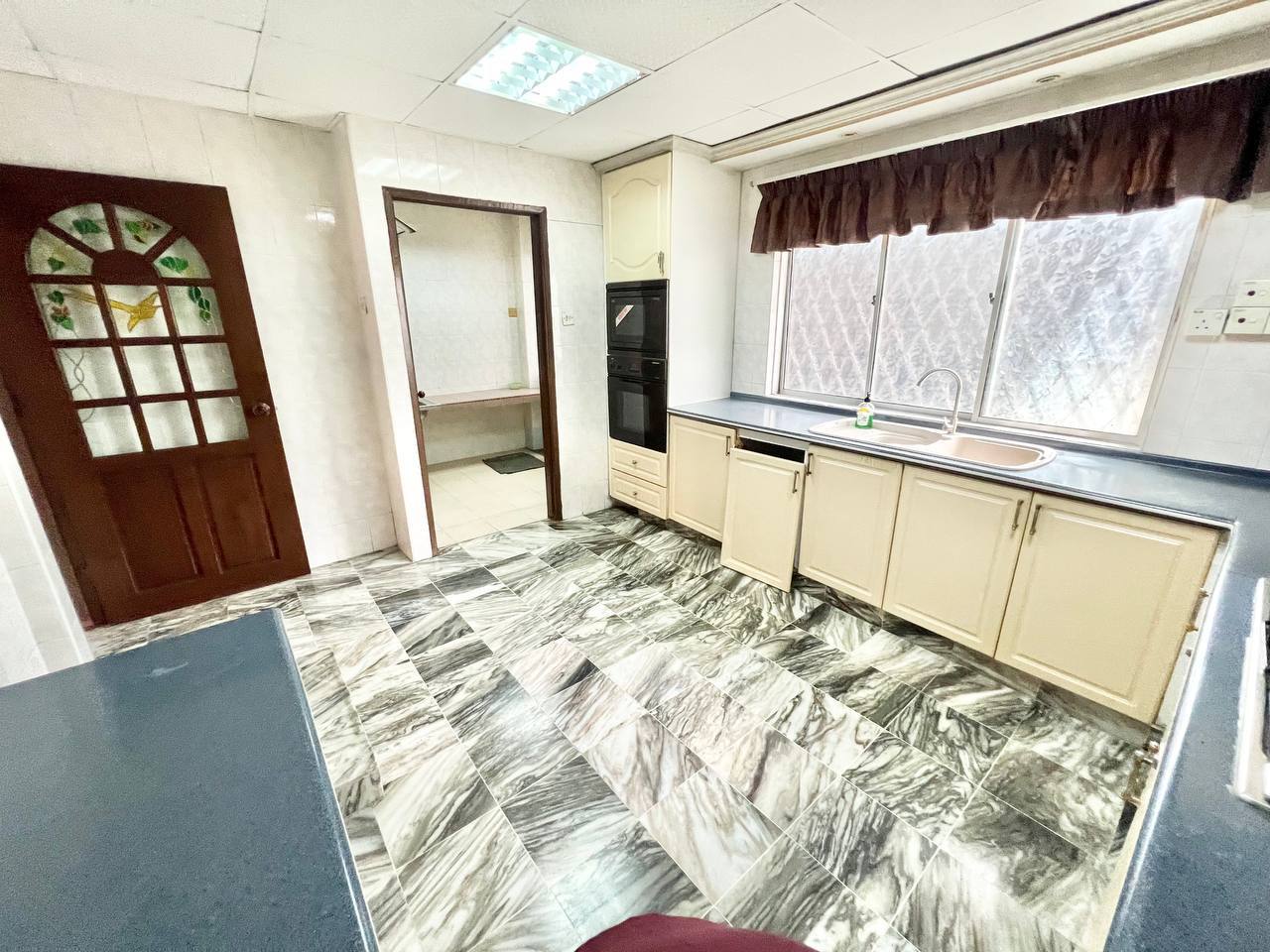 End Lot 2 Storey Terrace Taman TTDI Jaya - photo 12