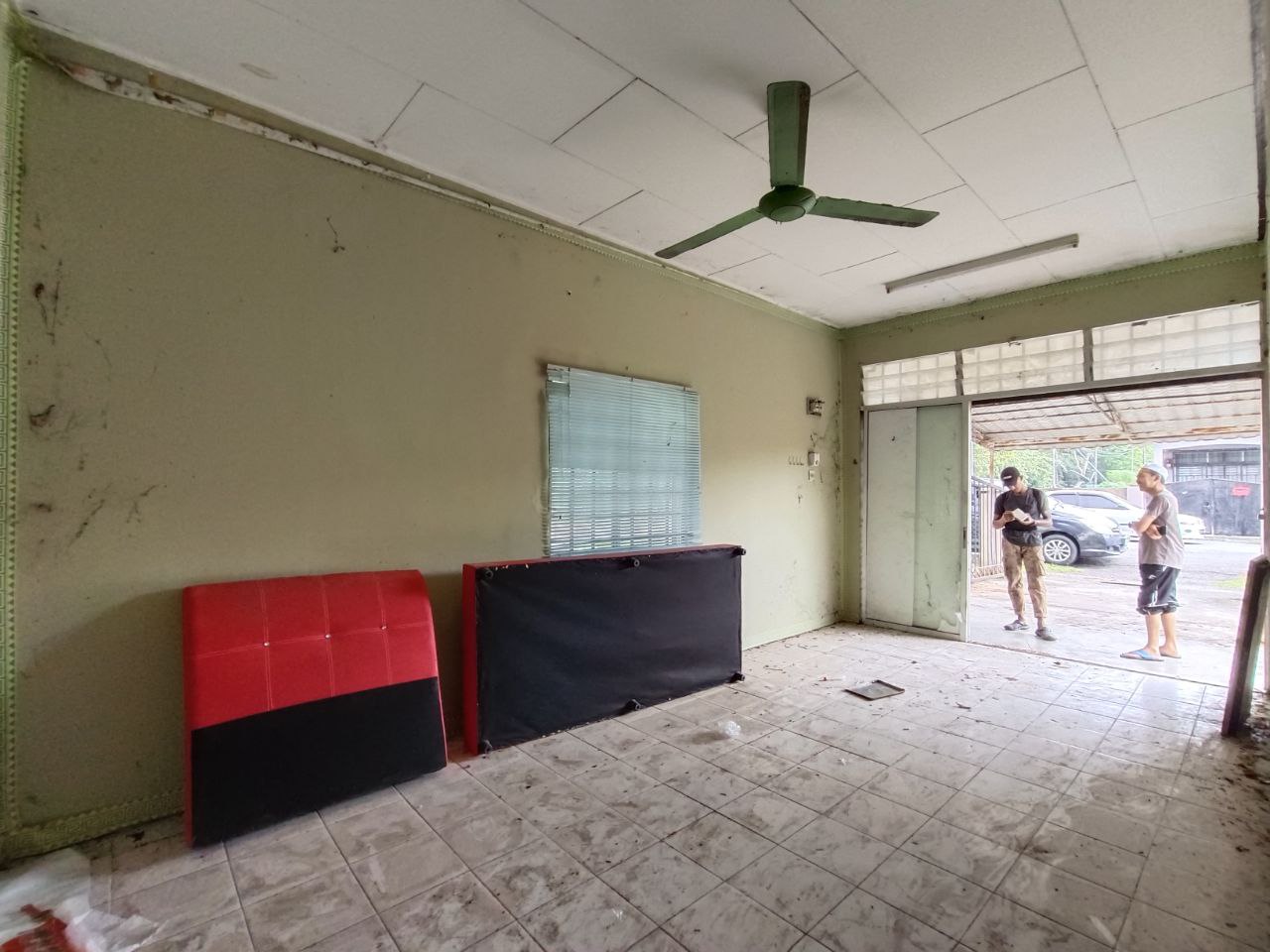 Corner Lot Taman Gadong Jaya Labu - photo 3