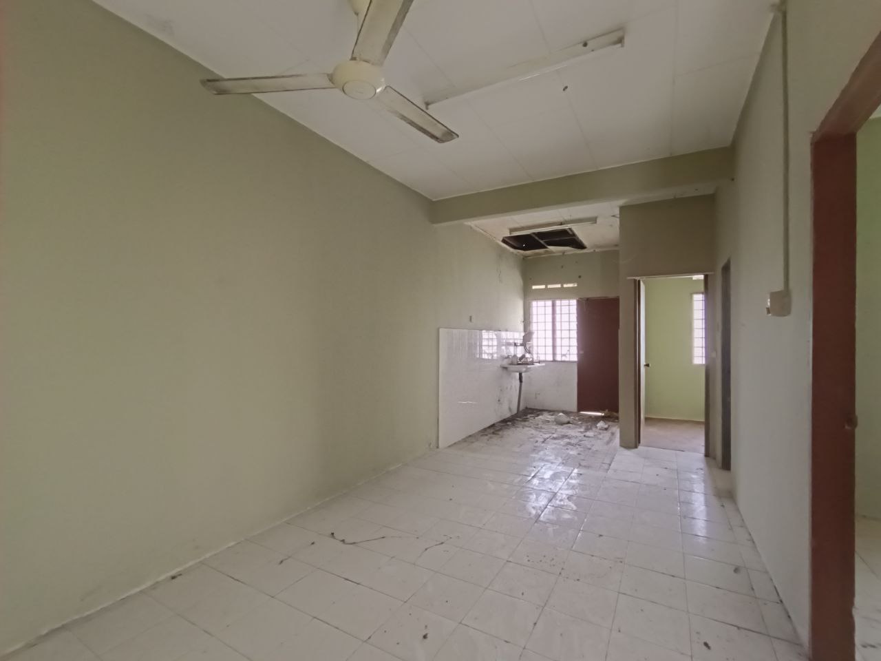 Corner Lot Taman Gadong Jaya Labu - photo 4