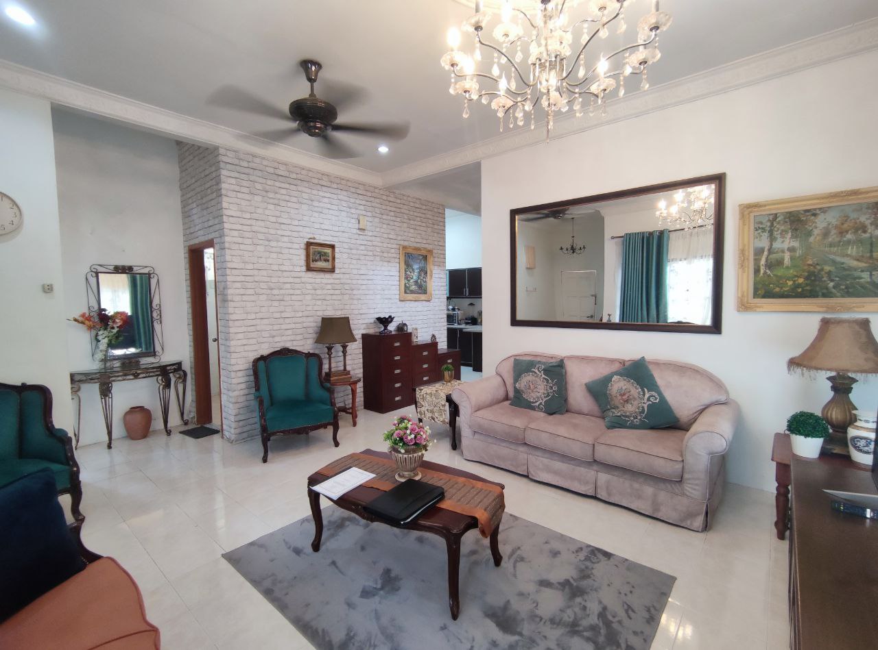 Bungalow Seksyen 6 Bandar Bukit Mahkota - photo 3