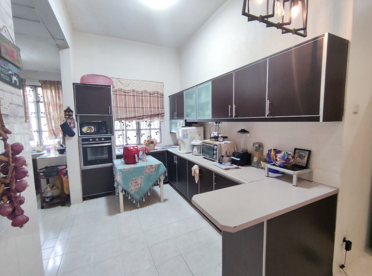 Bungalow Seksyen 6 Bandar Bukit Mahkota - photo 4