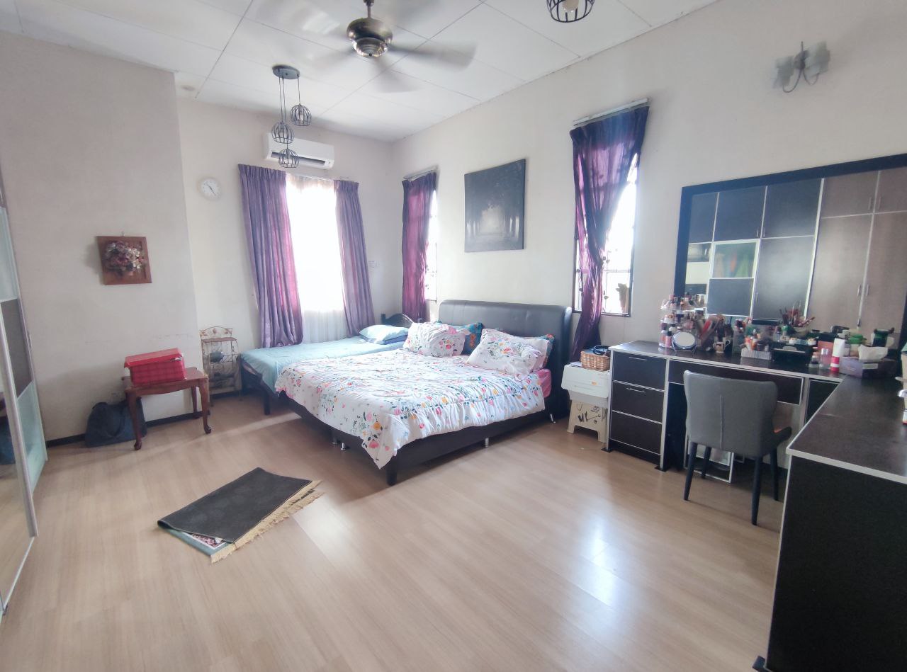 Bungalow Seksyen 6 Bandar Bukit Mahkota - photo 6