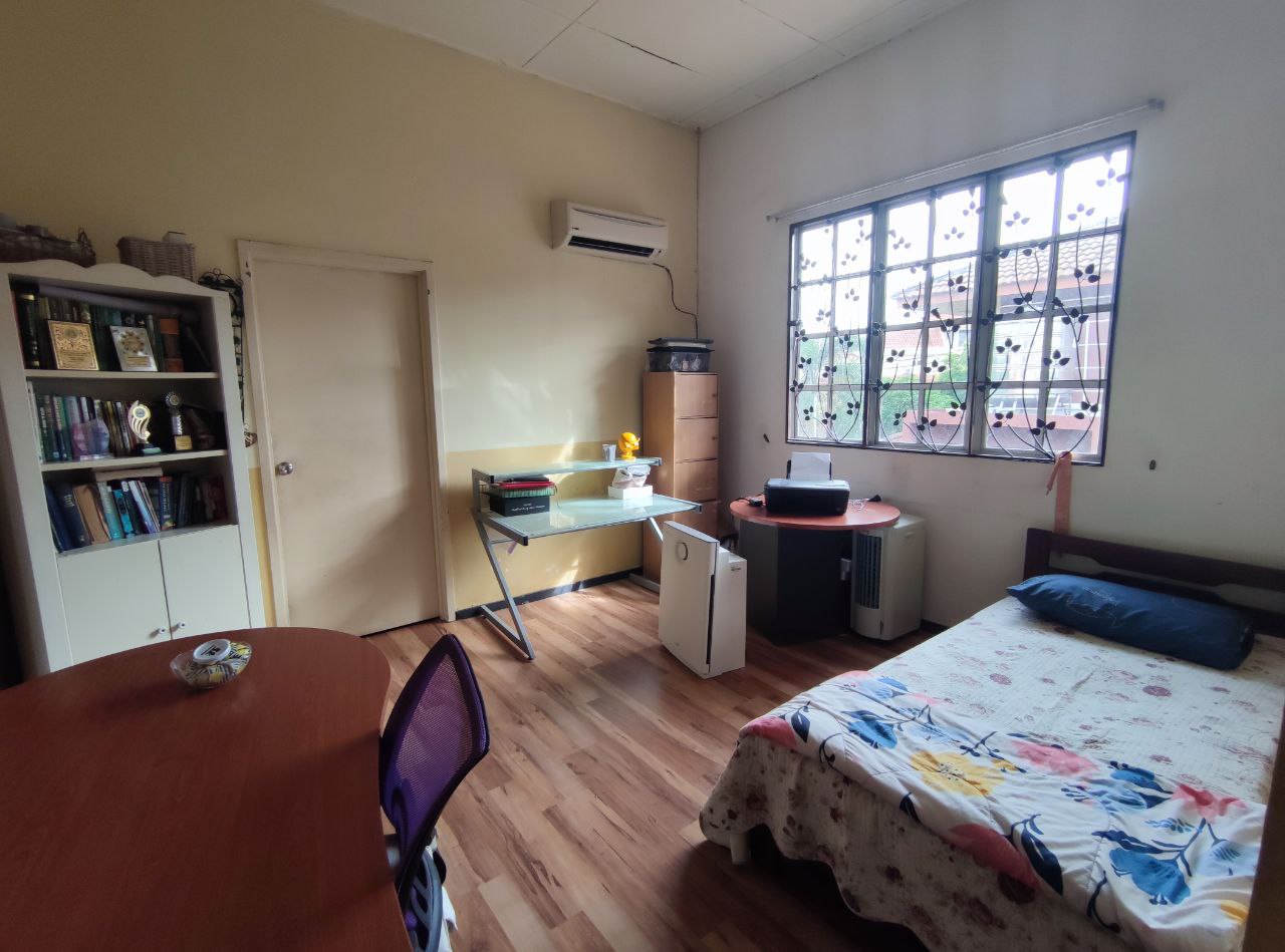 Bungalow Seksyen 6 Bandar Bukit Mahkota - photo 8